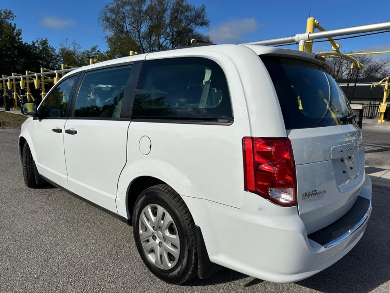 2018 Dodge Grand Caravan * NO ACCIDENTS * V6 * MUST SEE NO ACCIDENTS Photo3