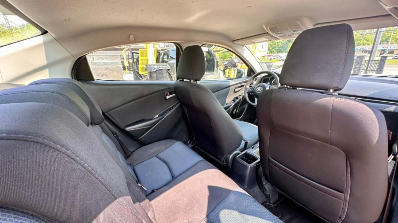 2016 Toyota Yaris sedan * GAS SAVER * FULL SERVICE RECORDS " Photo4