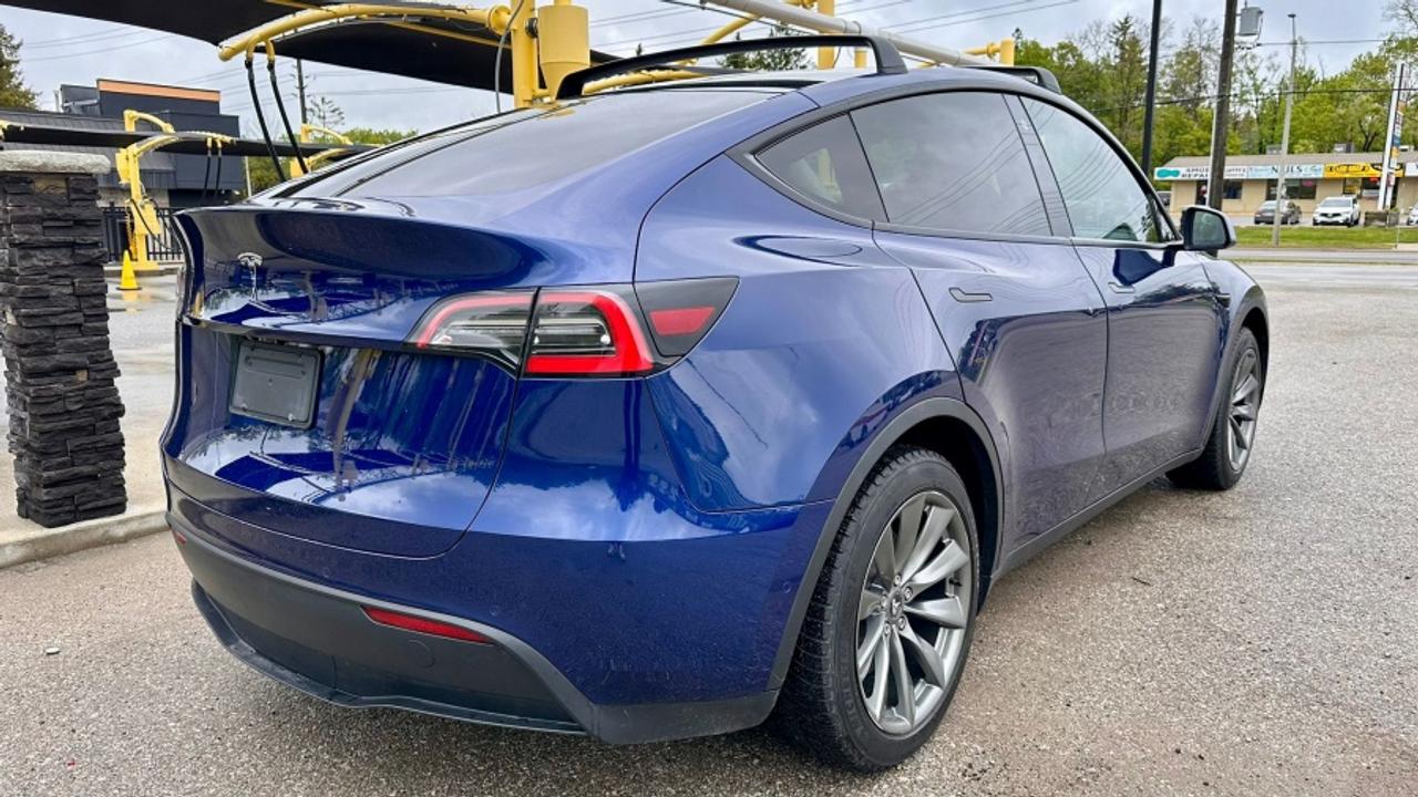 2021 Tesla Model Y * DRIVES LIKE NEW * MINT STANDARD RANGE Photo