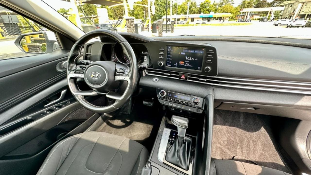 2021 Hyundai Elantra * ONE OWNER *  PREFERRED IVT W/SUN & TECH SEL Photo