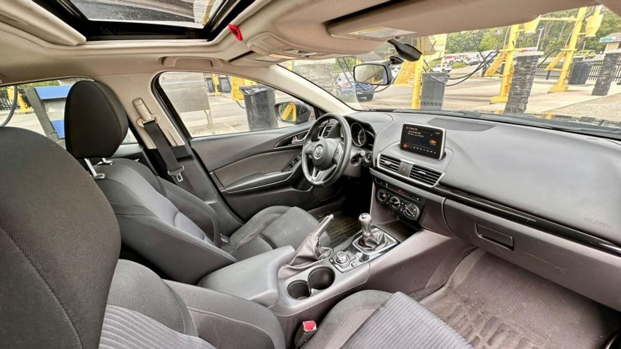 2016 Mazda MAZDA3 * GAS SAVER * TOURING I TOURING Photo
