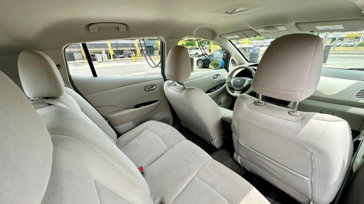 2012 Nissan Leaf * ELECTRIC * NO ACCIDENTS* " Photo