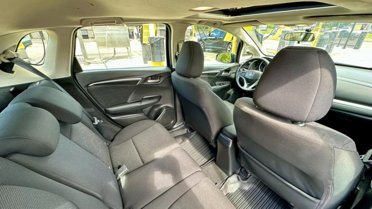 2015 Honda Fit * ONE OWNER * EX Photo4