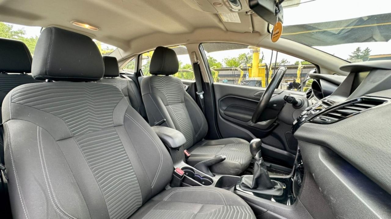 2014 Ford Fiesta * TITANIUM * NO ACCIDENTS TITANIUM Photo