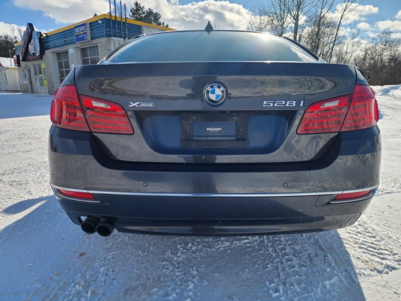 2014 BMW 5 Series * AWD * NO ACCIDENTS 528I XDRIVE Photo