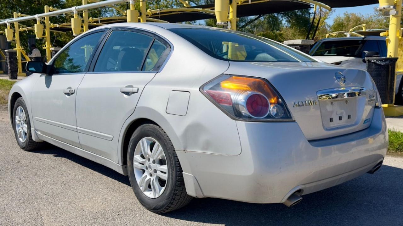 2011 Nissan Altima " Photo
