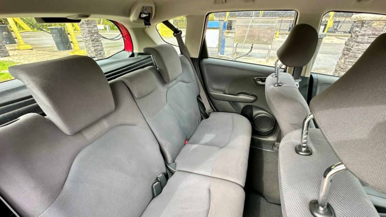 2014 Honda Fit * LOW KM * LOW PAYMENTS LX Photo