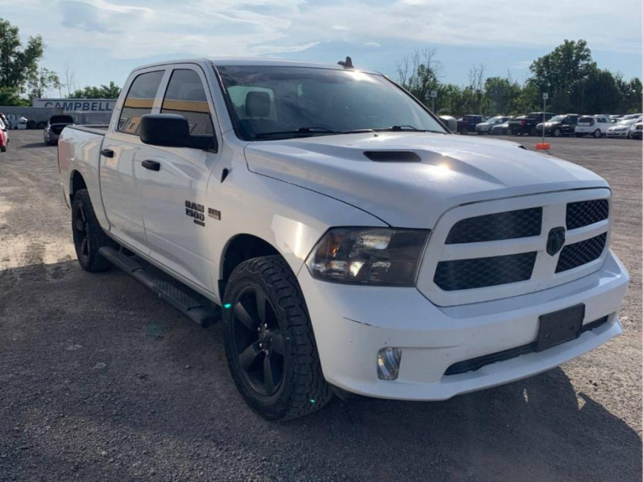 2019 RAM 1500 Classic * 4X4 * NO ACCIDENTS " Photo