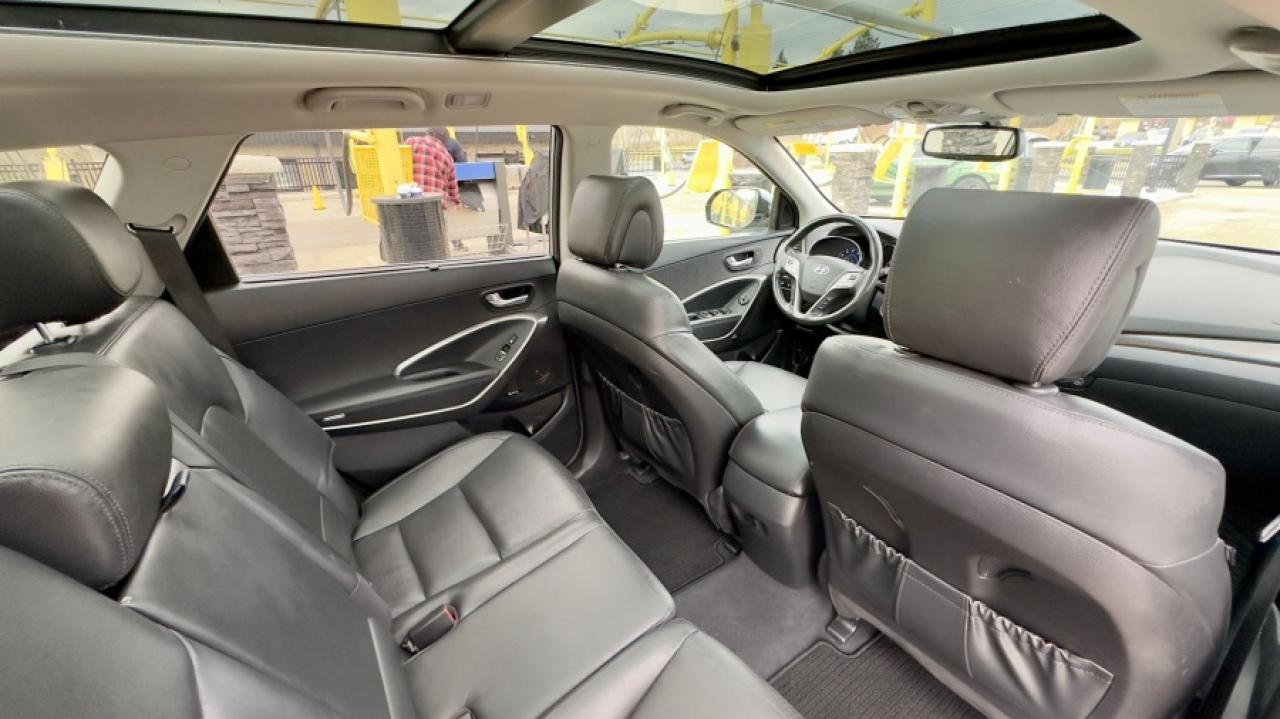 2014 Hyundai Santa Fe * XL * 7 SEATER " Photo4