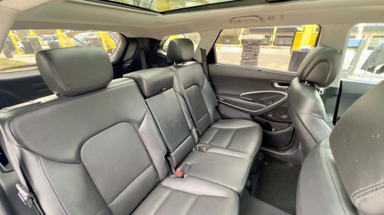2014 Hyundai Santa Fe * XL * 7 SEATER " Photo