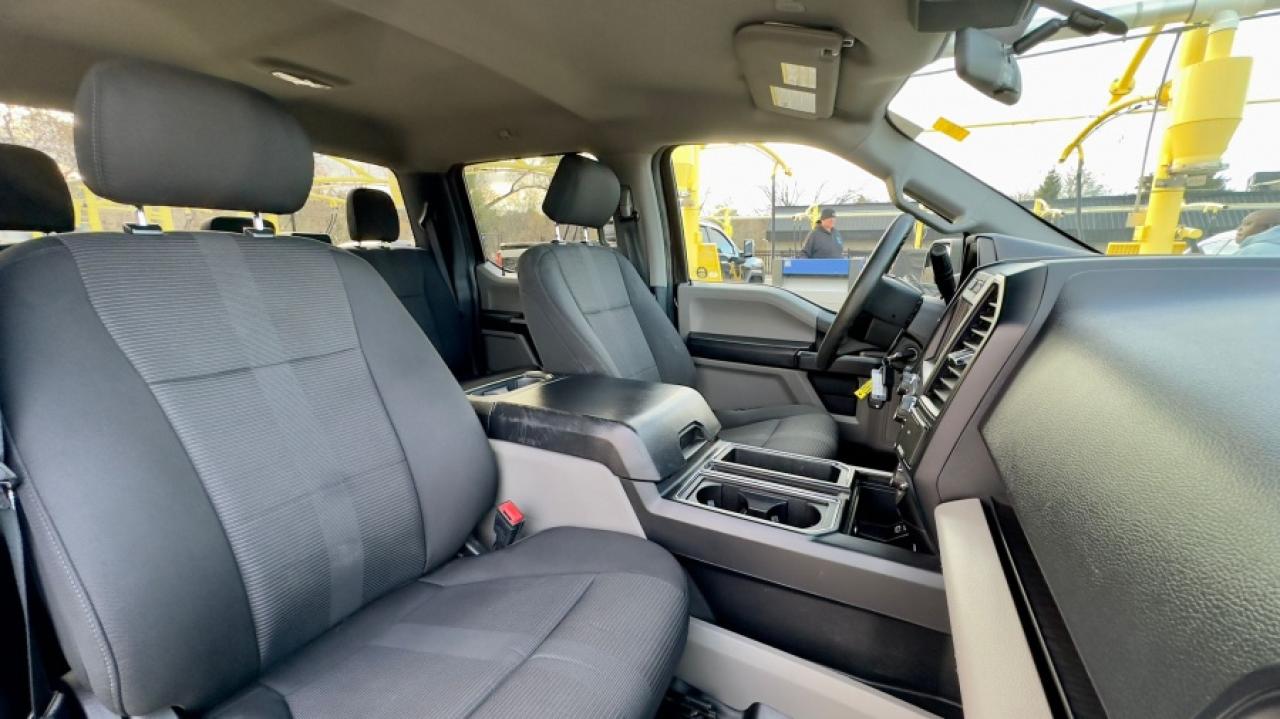 2019 Ford F-150 * 4X4 * LOW PAYMENTS " Photo