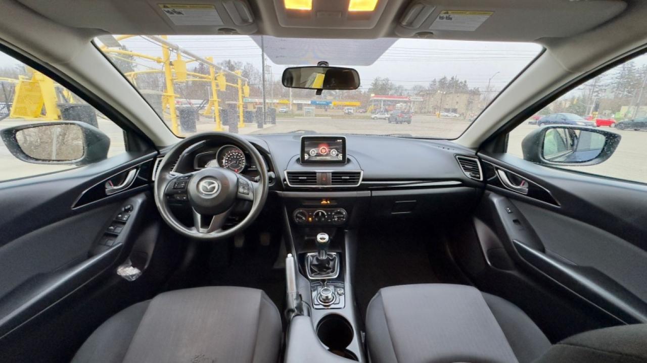 2016 Mazda MAZDA3 * LOW KM * MUST SEE I SPORT Photo