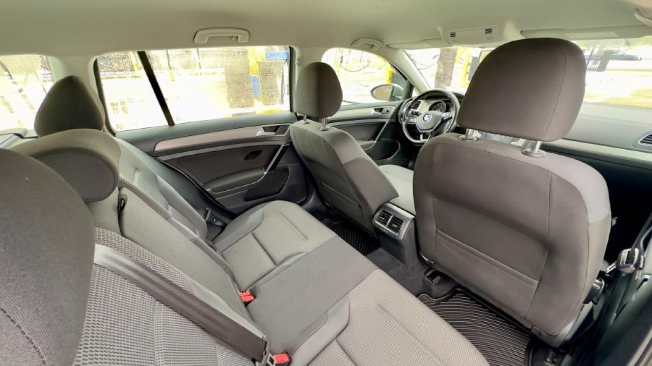 2017 Volkswagen Golf Sportwagen * AWD * MUST SEE TSI S 4MOTION Photo