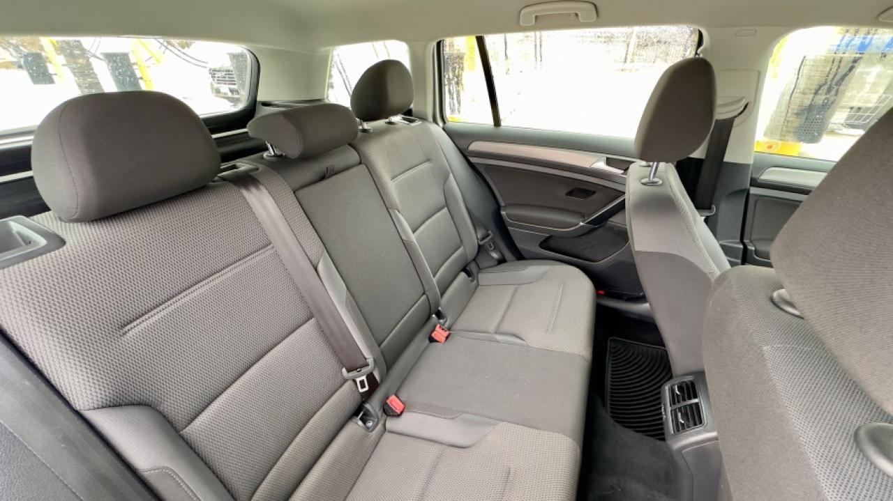 2017 Volkswagen Golf Sportwagen * AWD * MUST SEE TSI S 4MOTION Photo