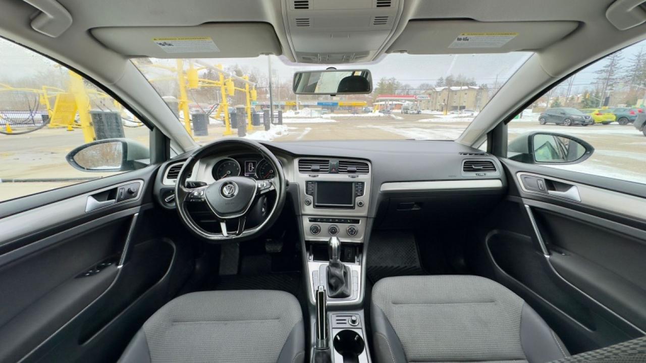 2017 Volkswagen Golf Sportwagen * AWD * MUST SEE TSI S 4MOTION Photo