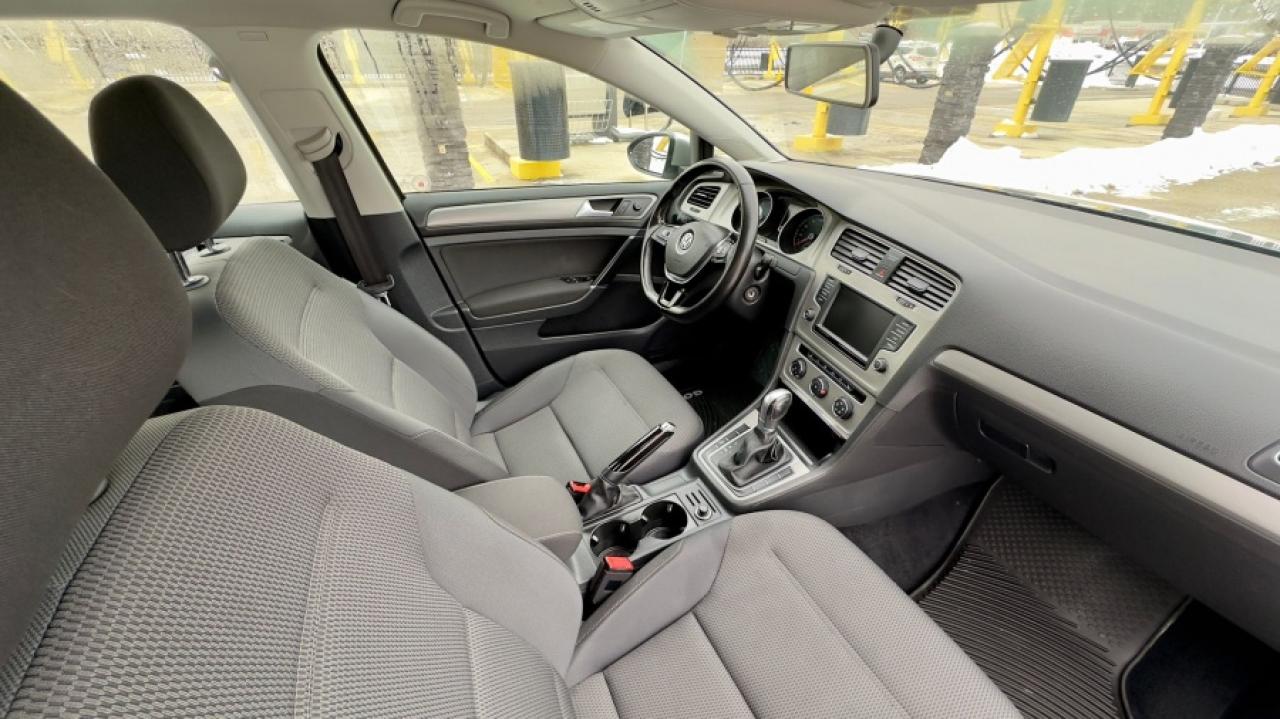 2017 Volkswagen Golf Sportwagen * AWD * MUST SEE TSI S 4MOTION Photo