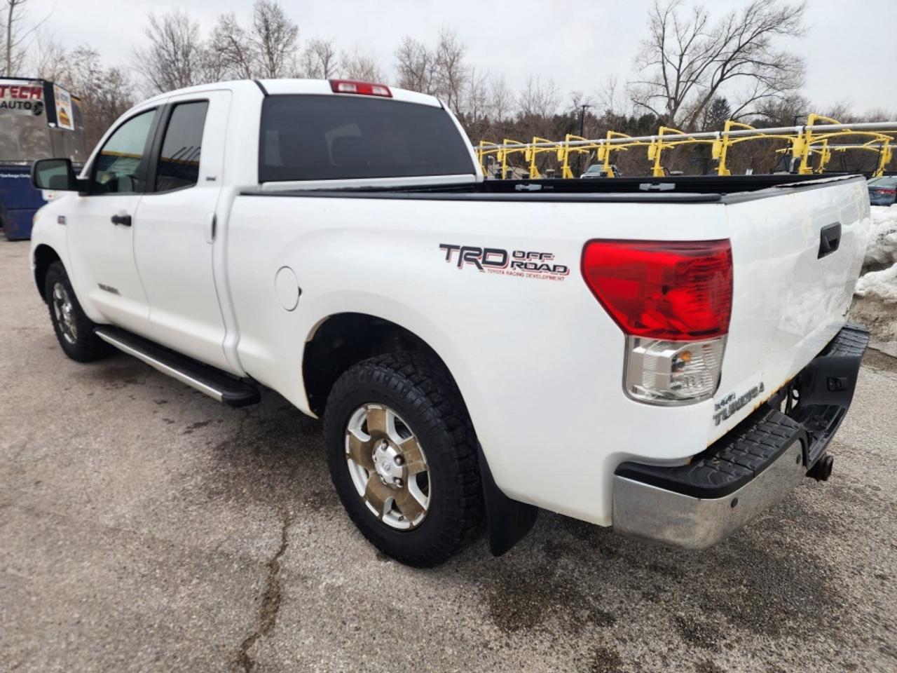 2013 Toyota Tundra * LOW KM * NO ACCIDENTS * 4X4 GRADE Photo