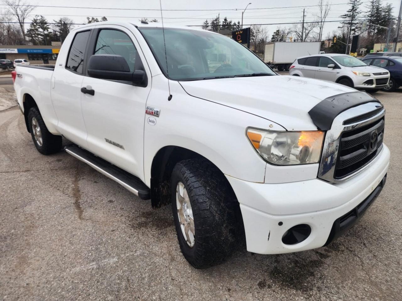 2013 Toyota Tundra * LOW KM * NO ACCIDENTS * 4X4 GRADE Photo3