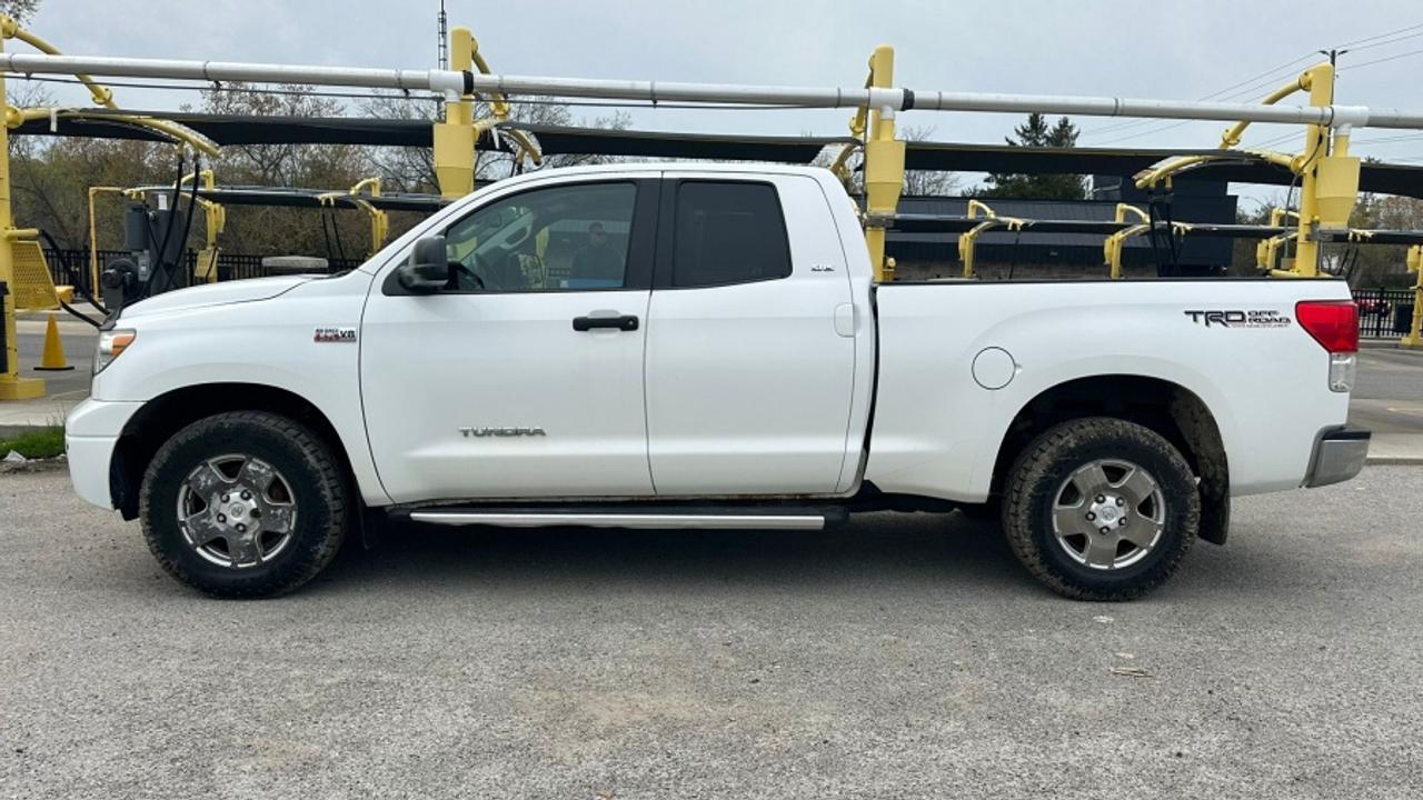2013 Toyota Tundra * LOW KM * NO ACCIDENTS * 4X4 GRADE Photo