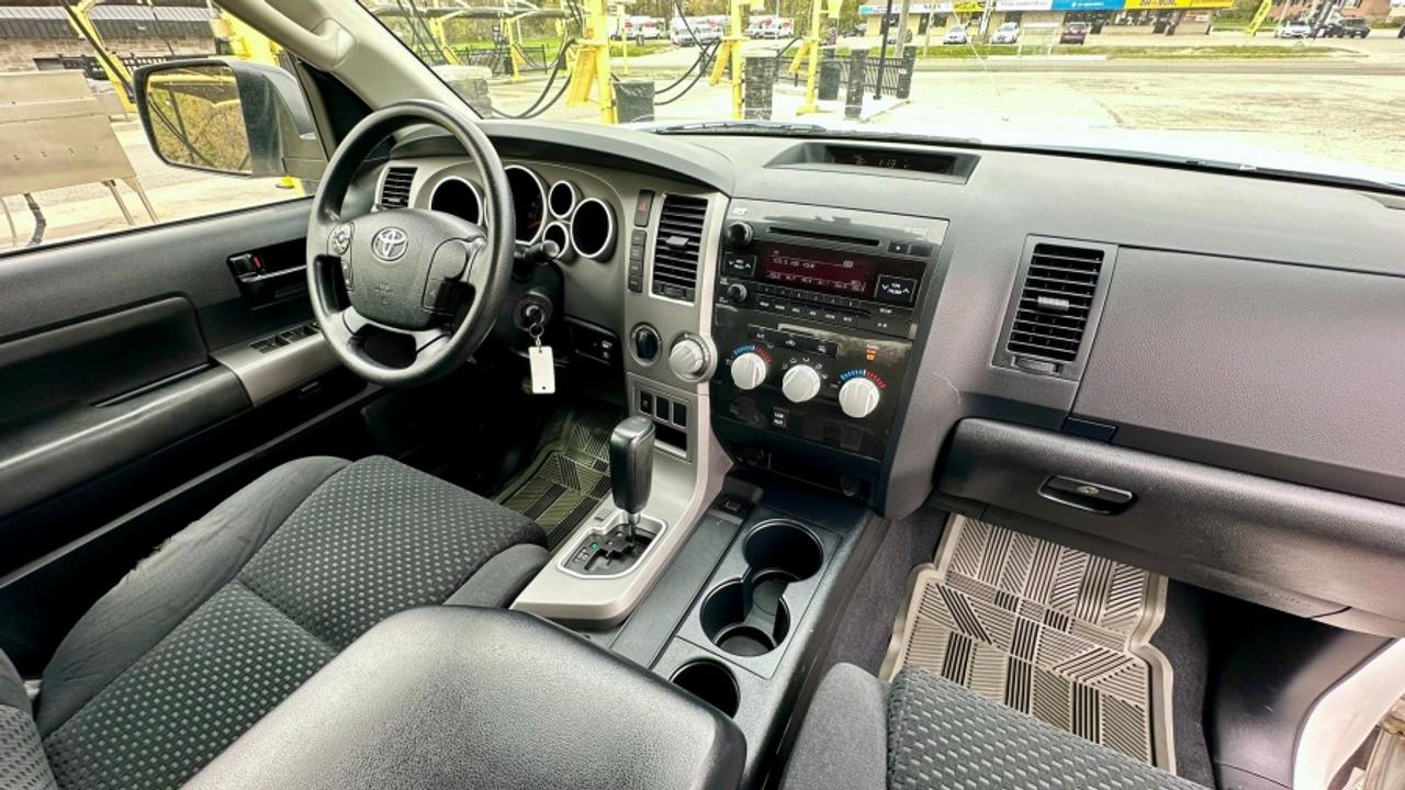 2013 Toyota Tundra * LOW KM * NO ACCIDENTS * 4X4 GRADE Photo