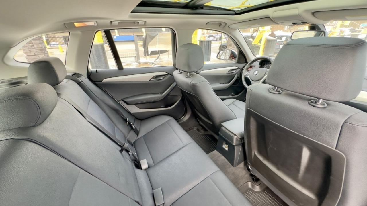 2015 BMW X1 * AWD * LOW KM XDRIVE28I Photo