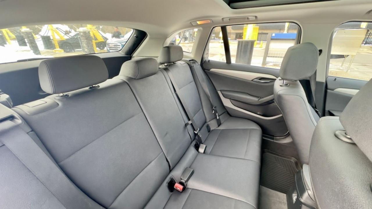 2015 BMW X1 * AWD * LOW KM XDRIVE28I Photo