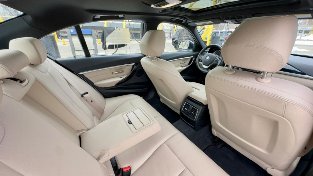 2017 BMW 3 Series * AWD * MUST SEE ! 330I XDRIVE Photo