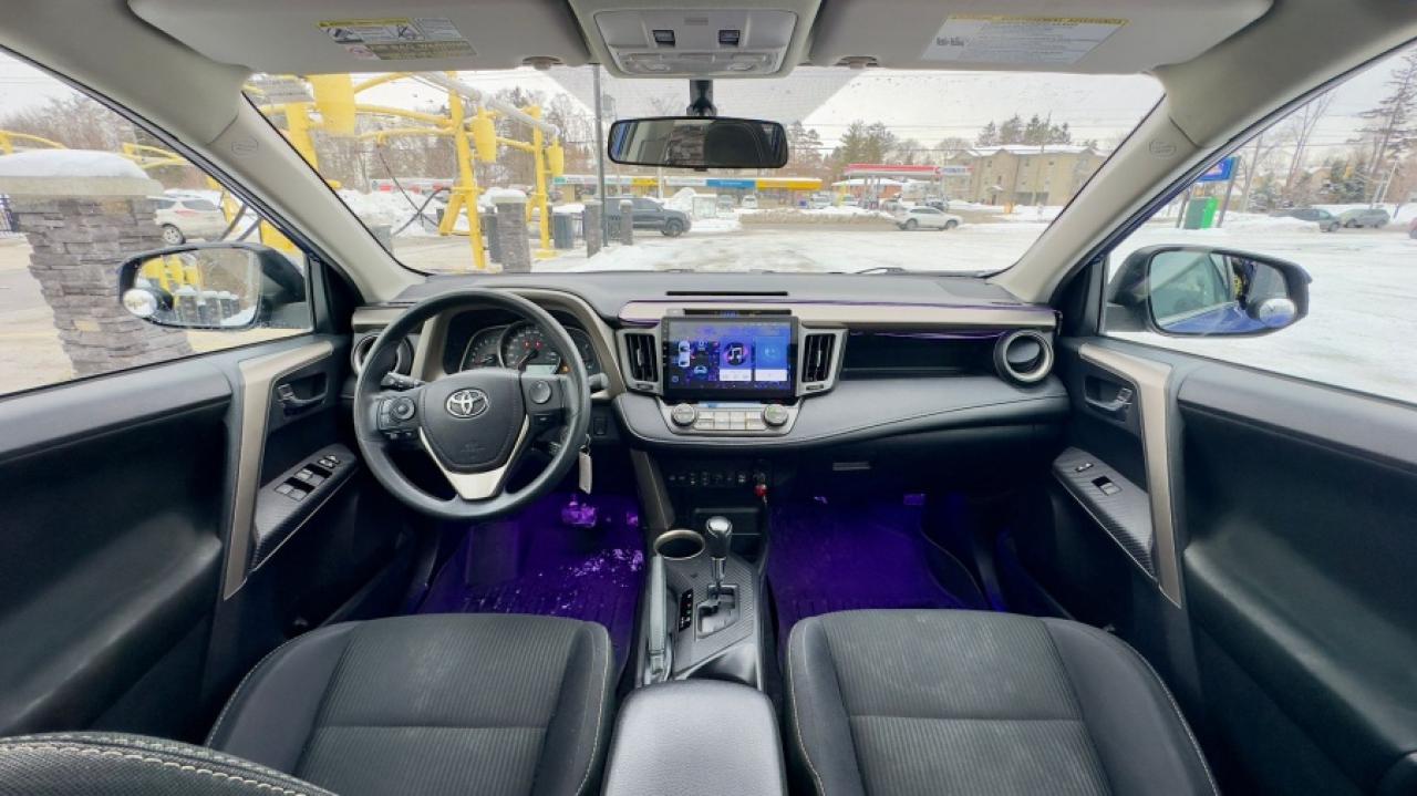 2014 Toyota RAV4 * AWD * XLE Photo