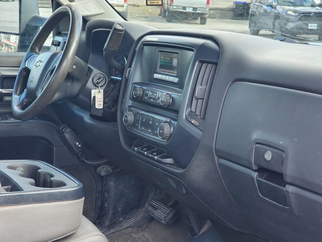 2016 Chevrolet Silverado 2500 HD * NO ACCIDENTS * 2X4 * NEW TIRES WORK TRUCK Photo