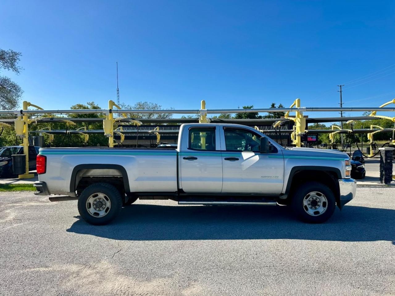 2016 Chevrolet Silverado 2500 HD * NO ACCIDENTS * 2X4 * NEW TIRES WORK TRUCK Photo