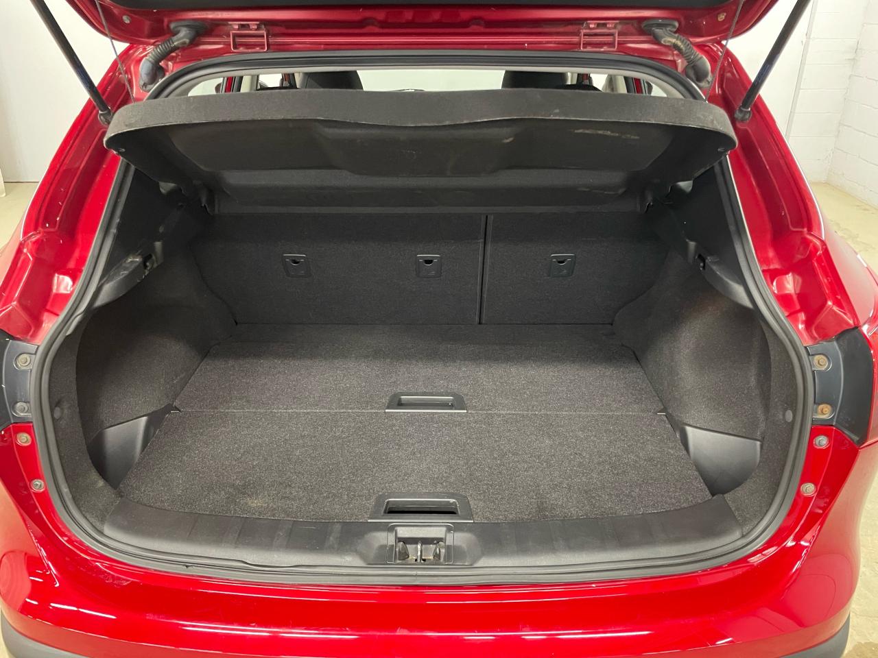 2017 Nissan Qashqai SV AWD Photo