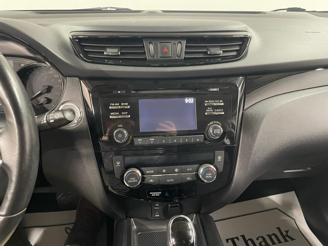 2017 Nissan Qashqai SV AWD Photo