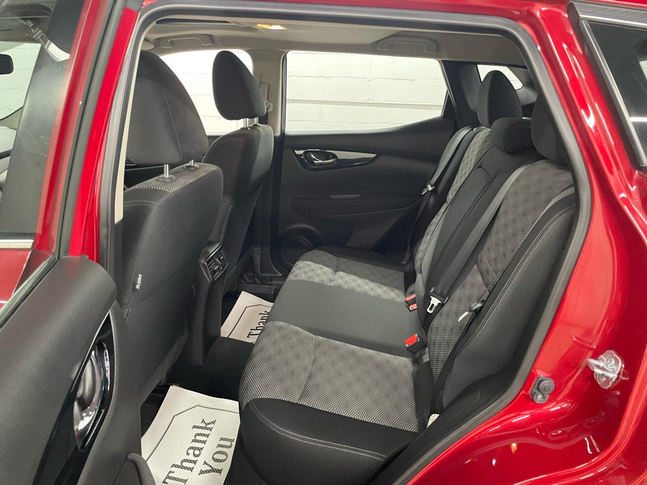 2017 Nissan Qashqai SV AWD Photo