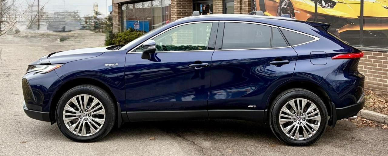 2021 Toyota Venza XLE AWD Photo3