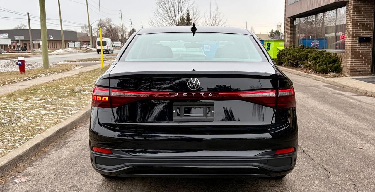 2025 Volkswagen Jetta Trendline Photo