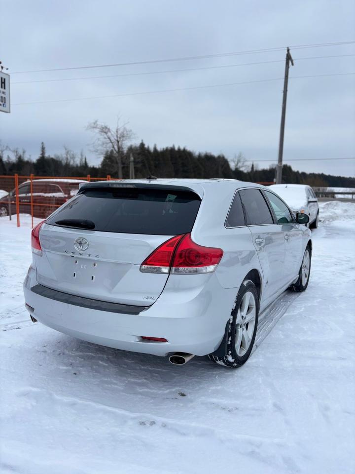 2009 Toyota Venza  Photo