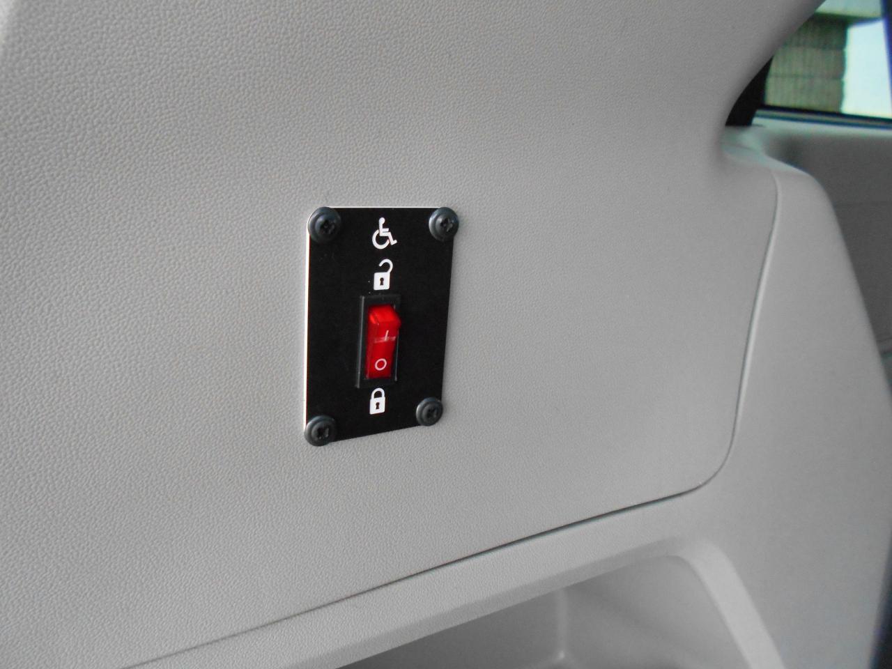 2020 Dodge Grand Caravan SE/CVP-Wheelchair Accessible Rear Entry-Manual Photo