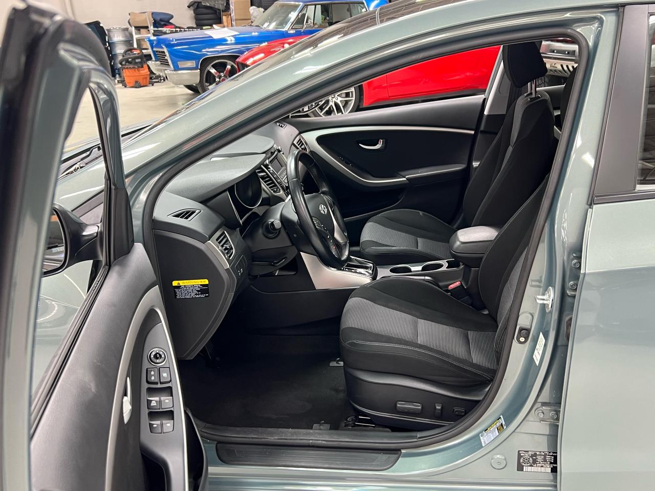 2014 Hyundai Elantra GT 5dr HB Auto GLS with Pano Roof Photo