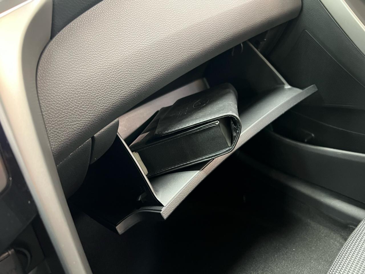 2014 Hyundai Elantra GT 5dr HB Auto GLS with Pano Roof Photo