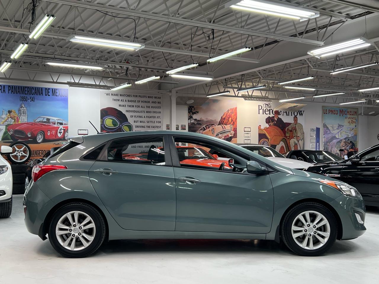 2014 Hyundai Elantra GT 5dr HB Auto GLS with Pano Roof Photo