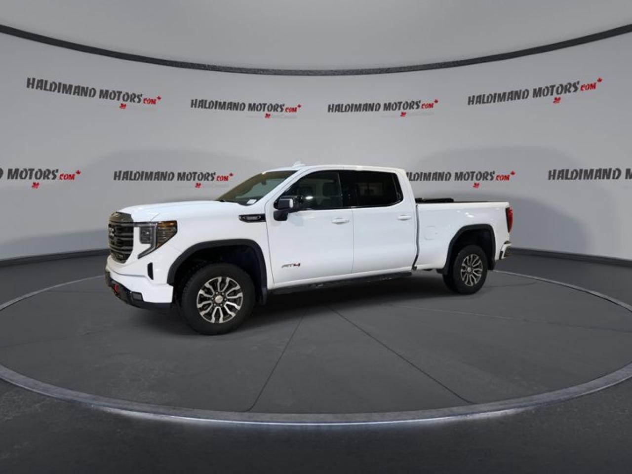 2022 GMC Sierra 1500 AT4 4x4 Crew | Sunroof | 360 Camera | Remote Start | Leather Seats Photo3