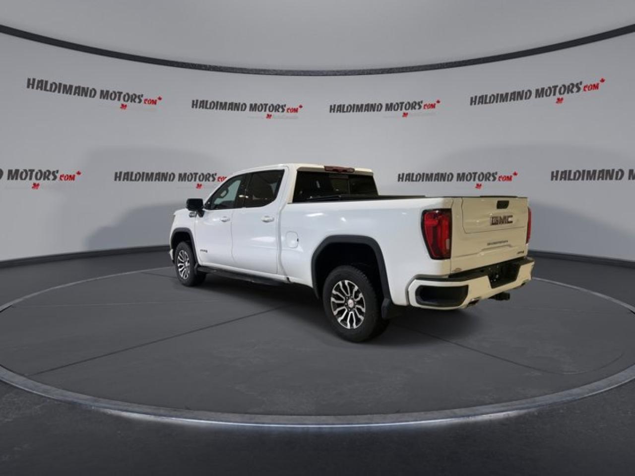 2022 GMC Sierra 1500 AT4 4x4 Crew | Sunroof | 360 Camera | Remote Start | Leather Seats Photo