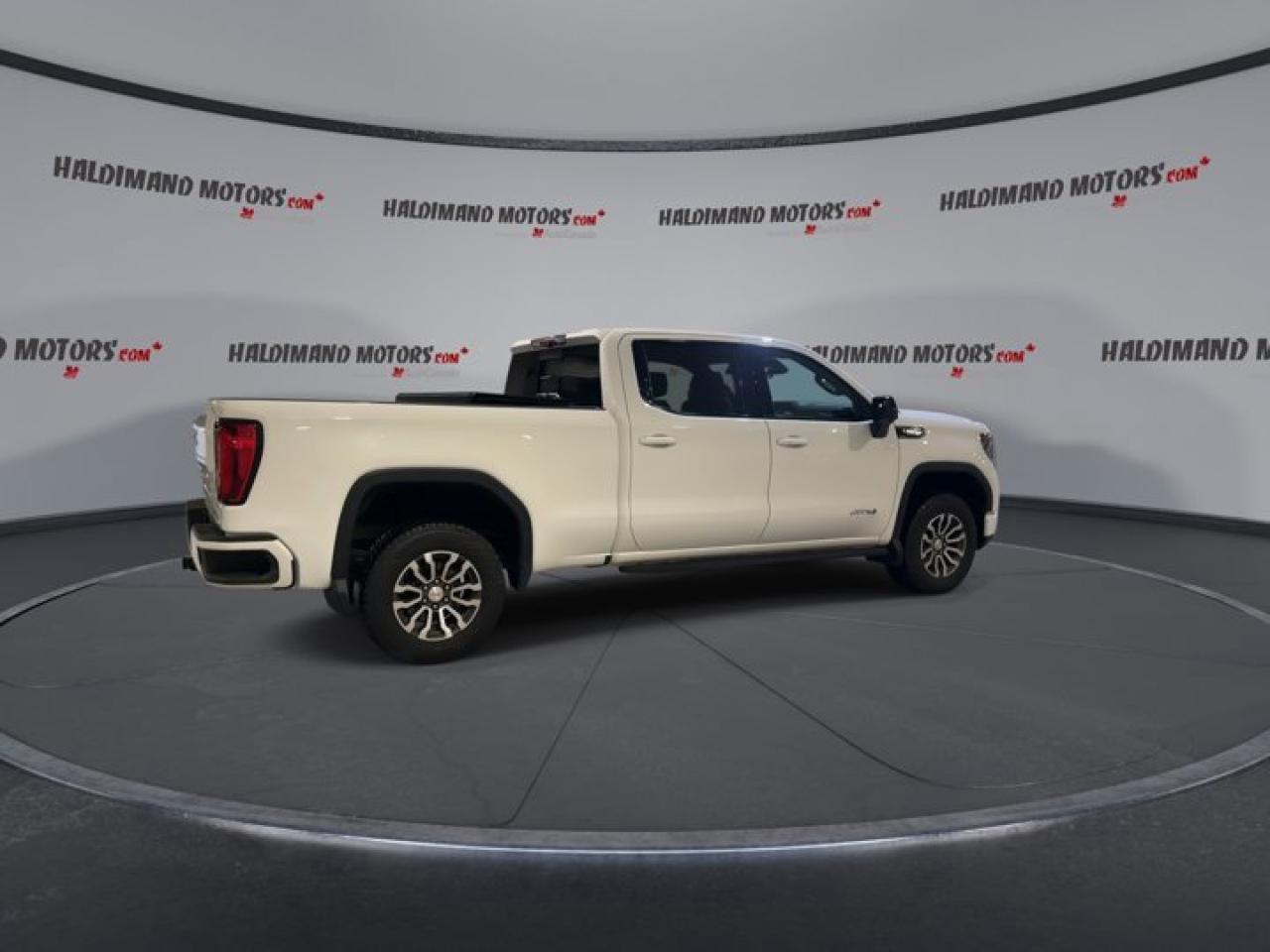 2022 GMC Sierra 1500 AT4 4x4 Crew | Sunroof | 360 Camera | Remote Start | Leather Seats Photo