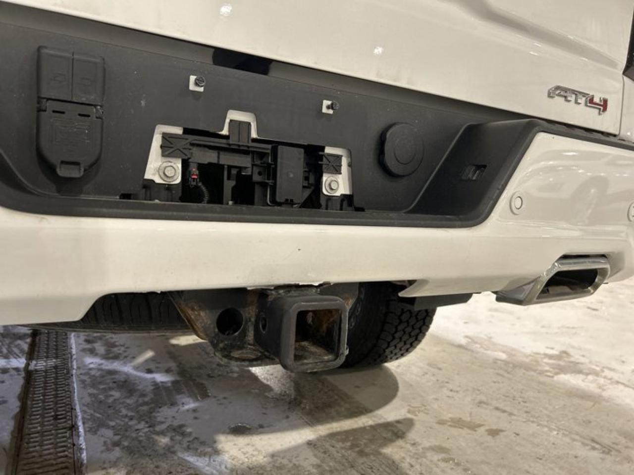 2022 GMC Sierra 1500 AT4 4x4 Crew | Sunroof | 360 Camera | Remote Start | Leather Seats Photo