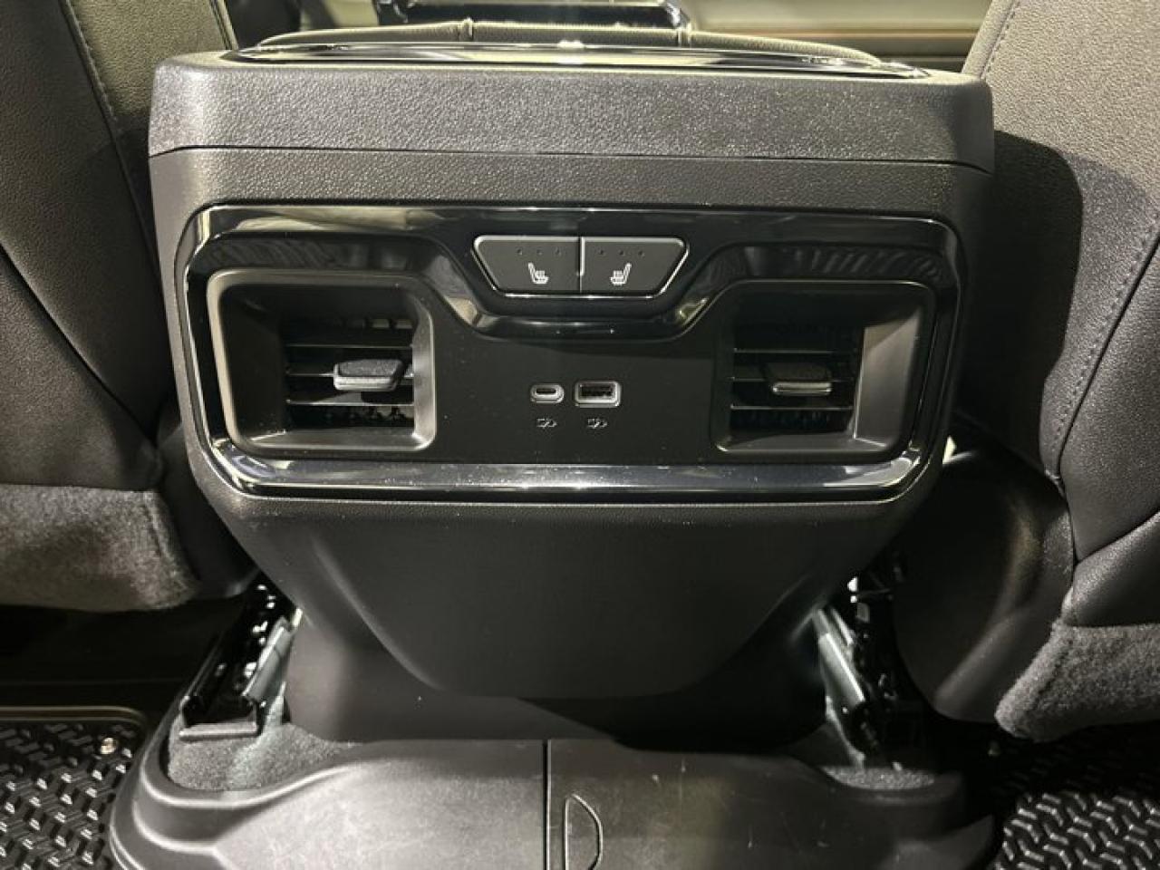 2022 GMC Sierra 1500 AT4 4x4 Crew | Sunroof | 360 Camera | Remote Start | Leather Seats Photo