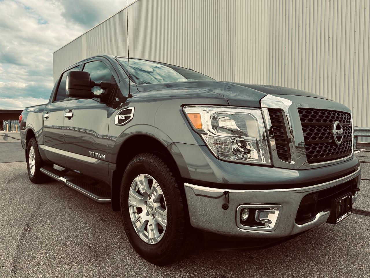 2017 Nissan Titan Crew Cab SV 4WD - 75245 Kms Photo4