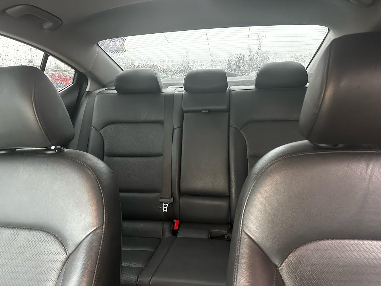 2017 Hyundai Elantra Limited ULTIMATE Photo