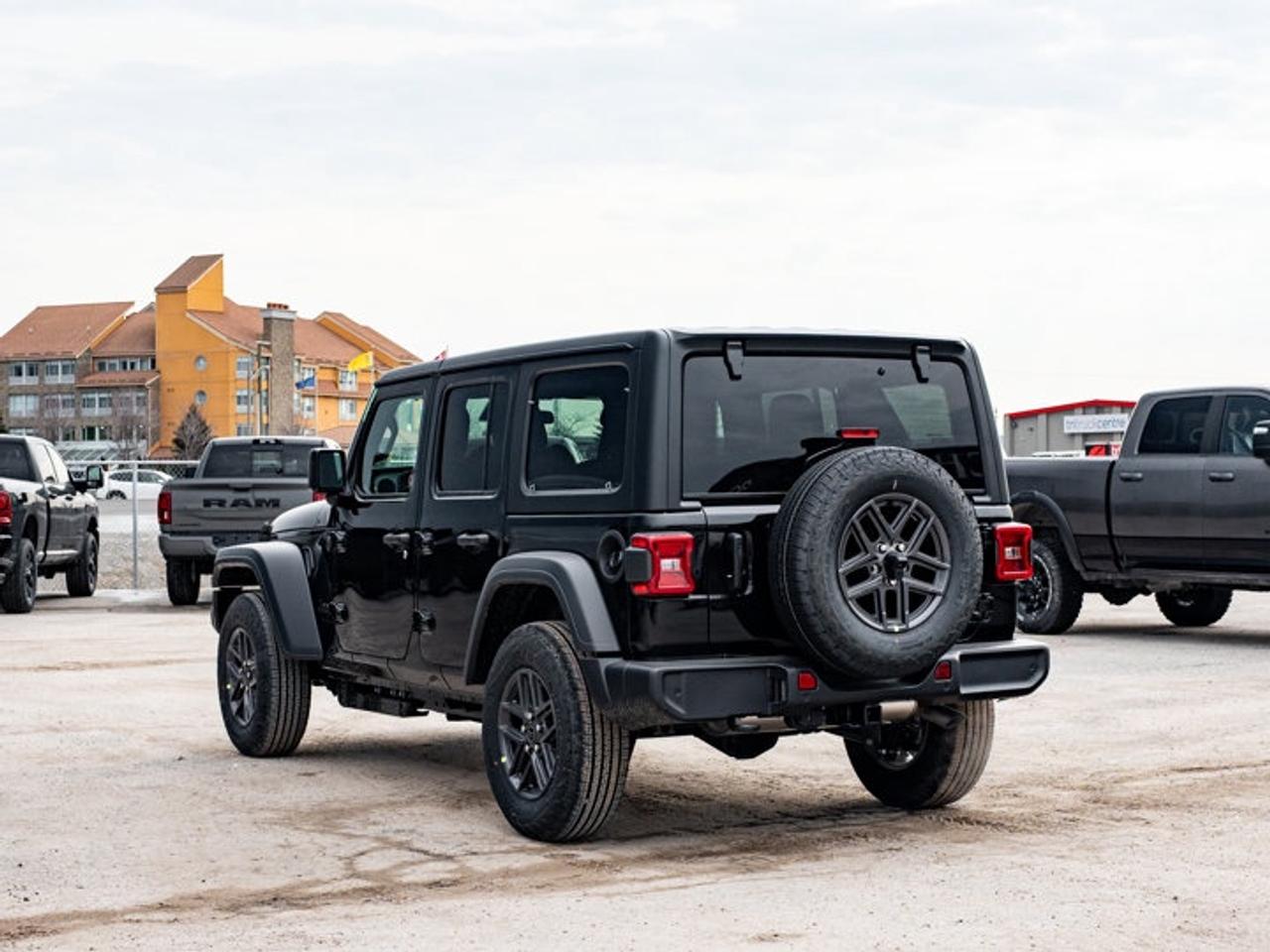 2026 Jeep Wrangler Sport S Photo