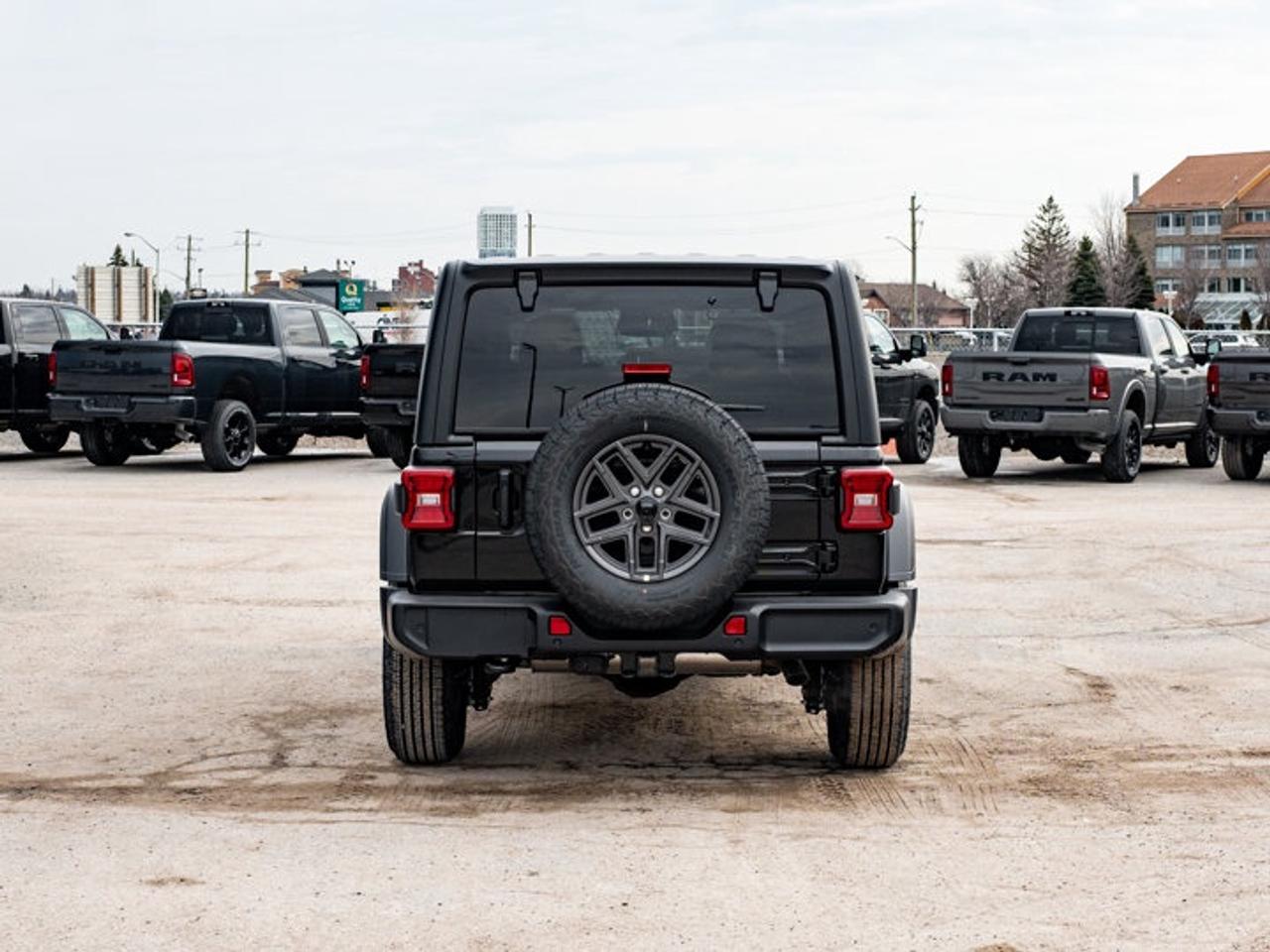 2026 Jeep Wrangler Sport S Photo