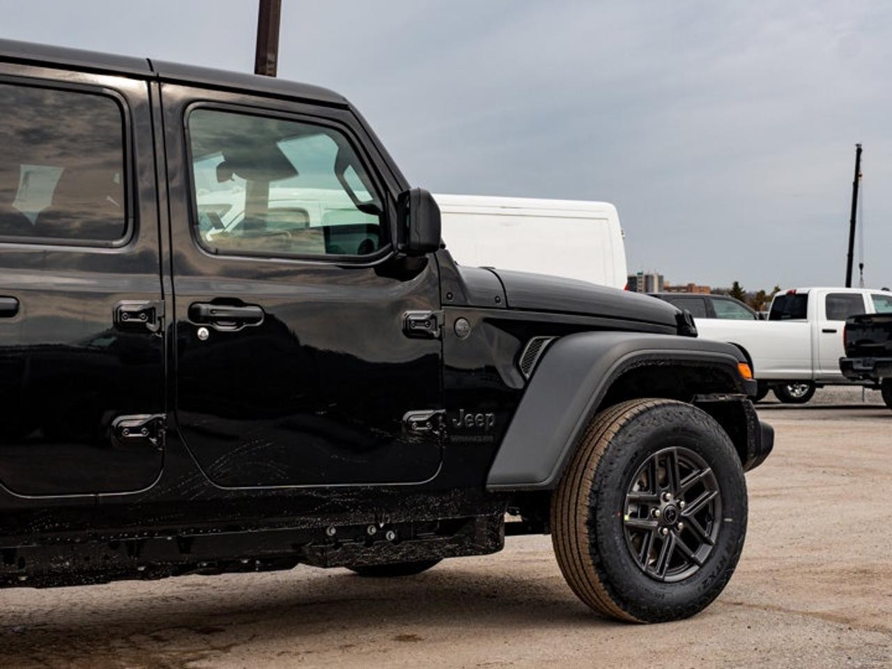 2026 Jeep Wrangler Sport S Photo
